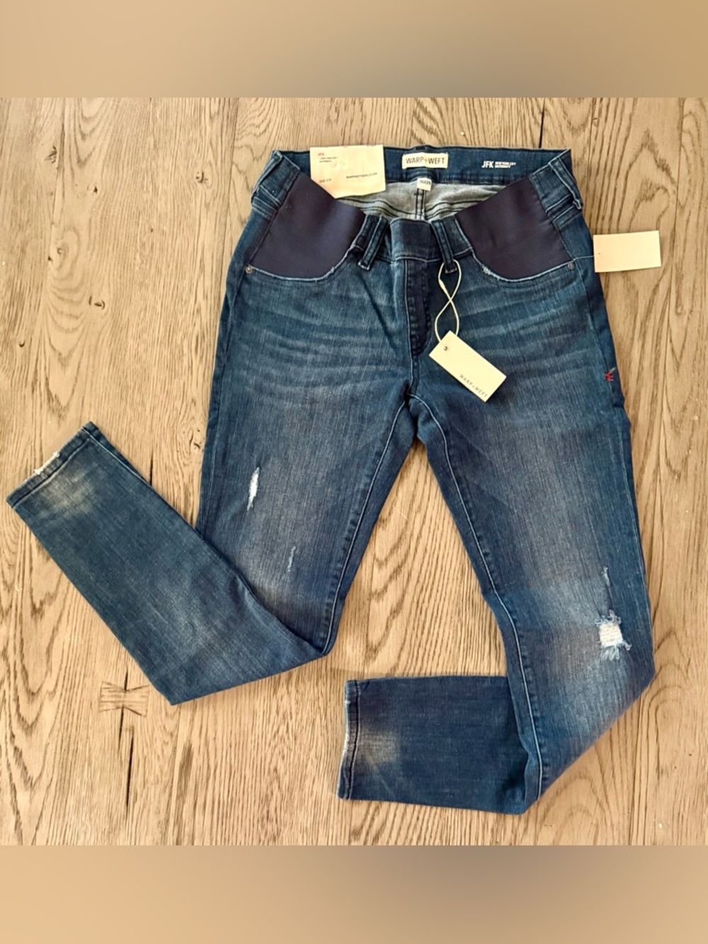 Warp + Weft JFK Distressed MATERNITY Jeans | Sz. 26 x 29 | NWT